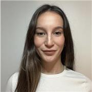 Estudiante de inglés de último año en la Universidad de Sevilla